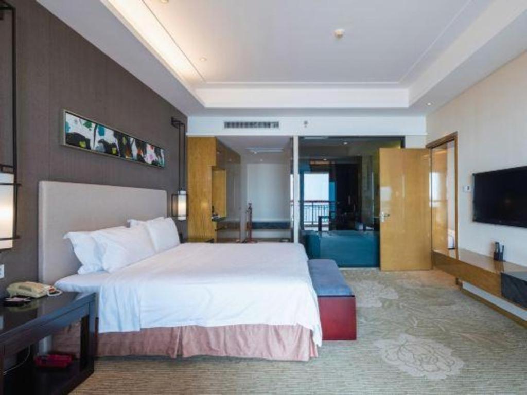 Haiyang Shenglong Jianguo Hotel Fengcheng  Экстерьер фото
