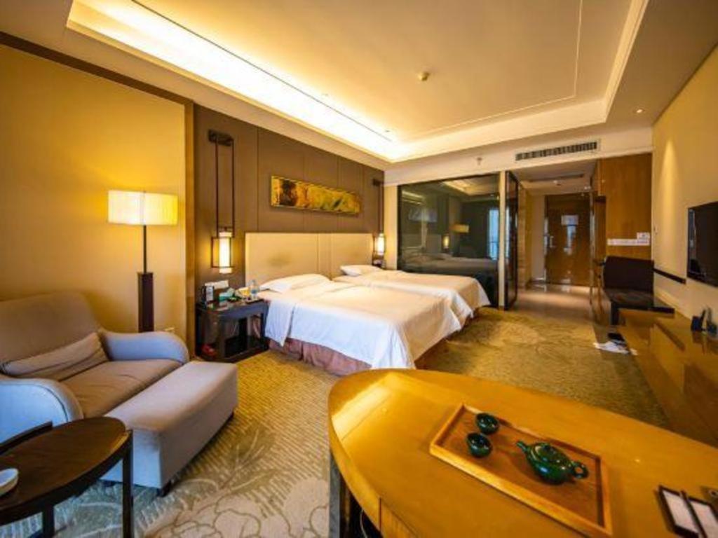 Haiyang Shenglong Jianguo Hotel Fengcheng  Экстерьер фото