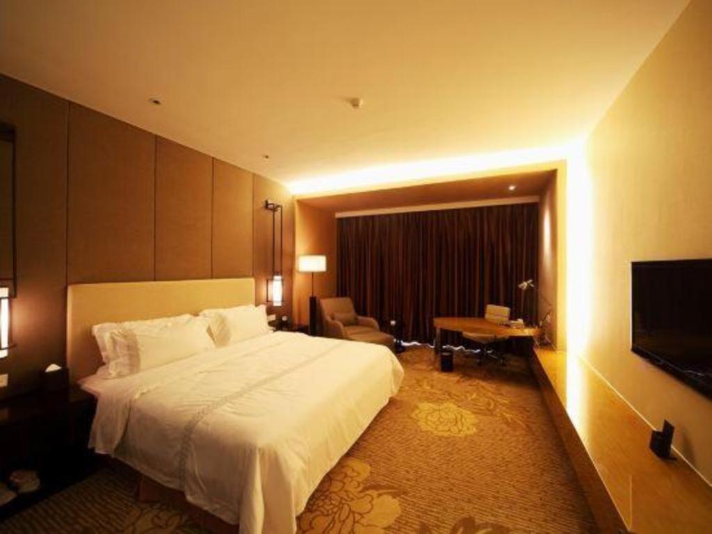 Haiyang Shenglong Jianguo Hotel Fengcheng  Экстерьер фото